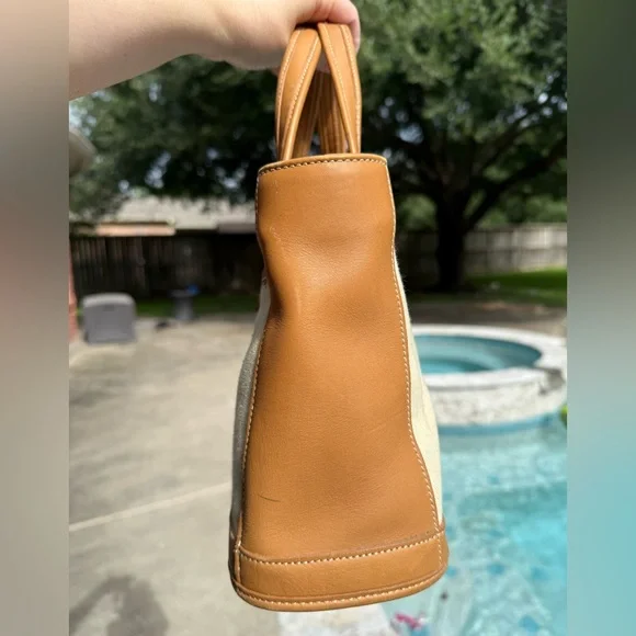 Coach Bleeker 6121 Tan and Brown Leather and Linen Tote EUC Made in the USA ๐บ๐ธ๐บ๐ธ - Picture 4 of 17